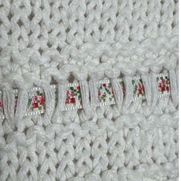 NWT Thyme Sleeveless Button Front Crochet Floral Detail Linen Blend Top Cream M - Picture 7 of 12